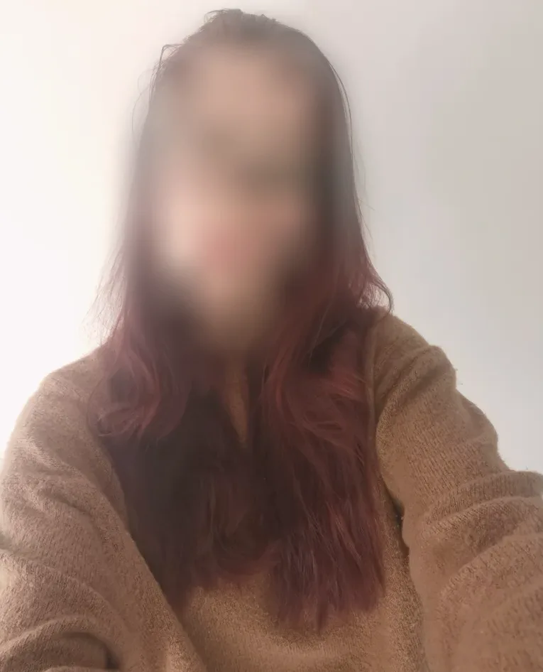 Selina, 28